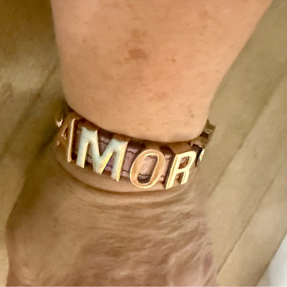 BCBGeneration Metallic Purple Vegan Leather AMOR gold letter snap bracelet - Picture 2 of 8